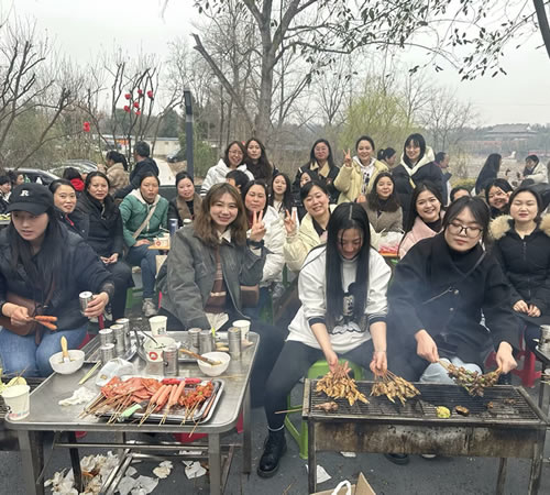 綿陽市先鋒醫(yī)療器械有限公司—— 慶?！?.8婦女節(jié)”，共赴燒烤盛宴，致敬巾幗風(fēng)采